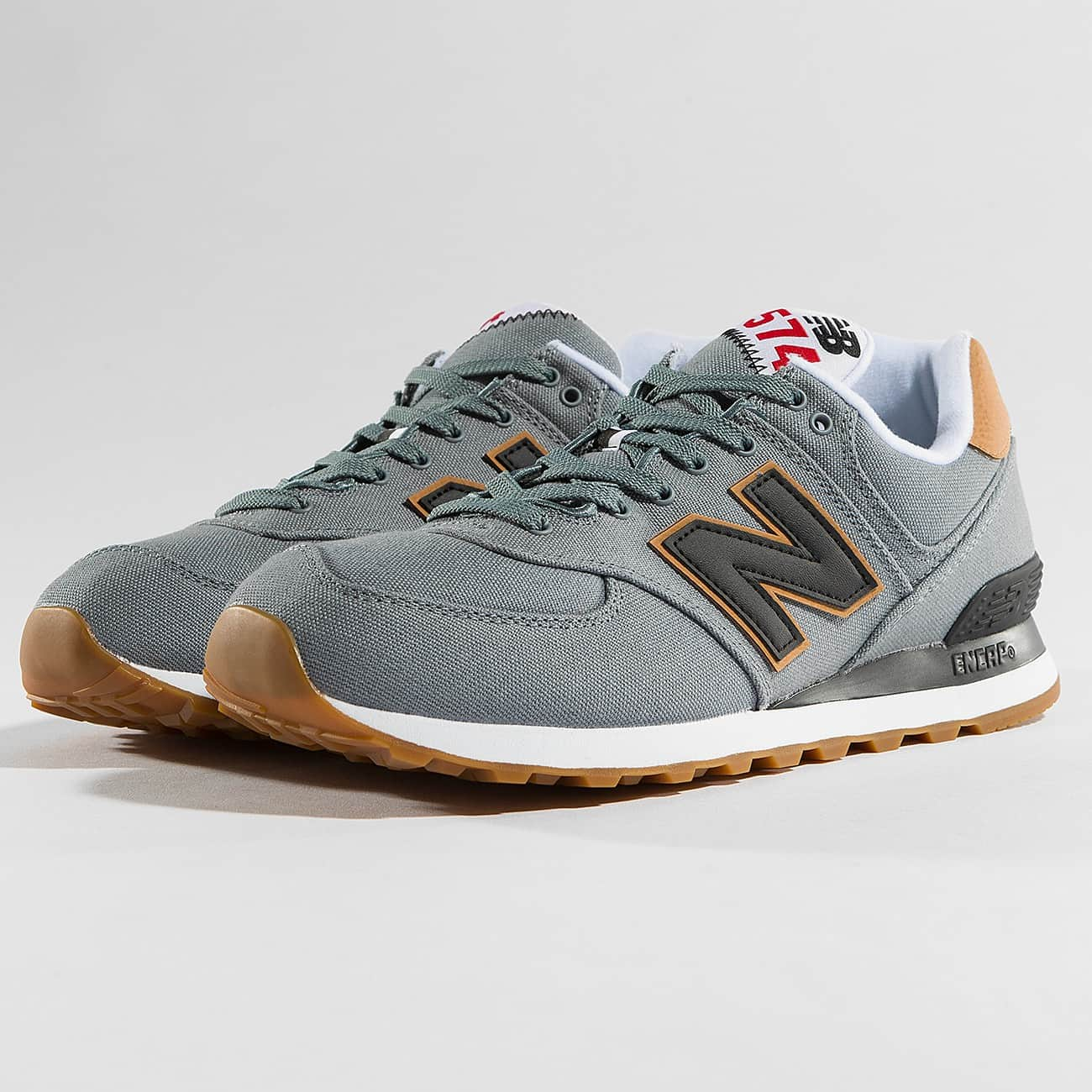 new balance beige blau rot